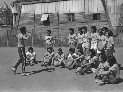 Entrenamiento de vóleibol, 1974.