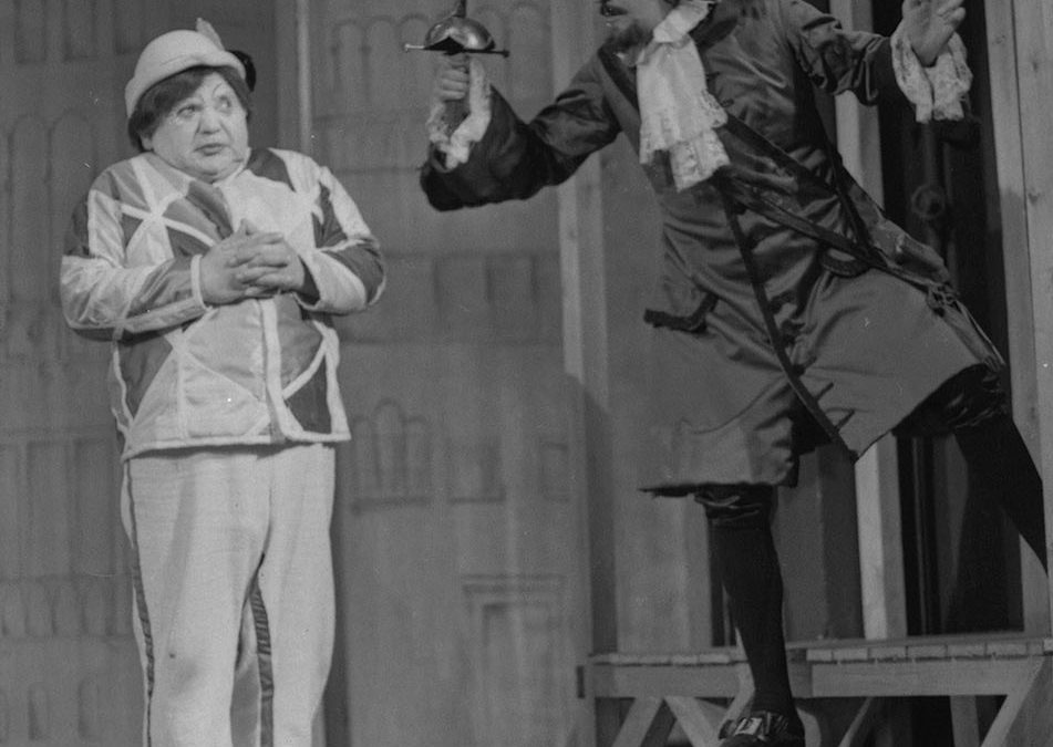 UTE-COM-NN-004581-176