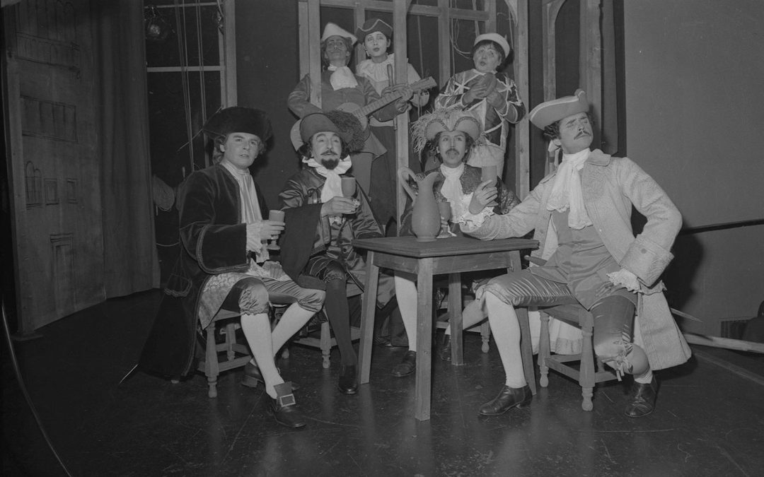 UTE-COM-NN-004590-176