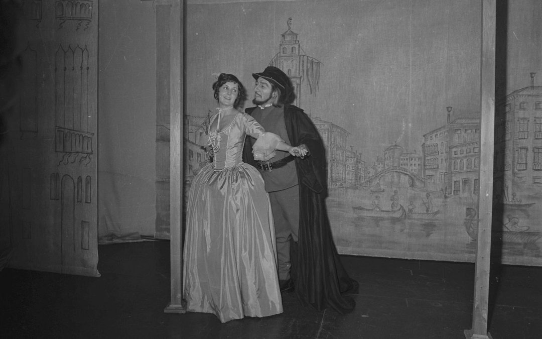 UTE-COM-NN-004608-176